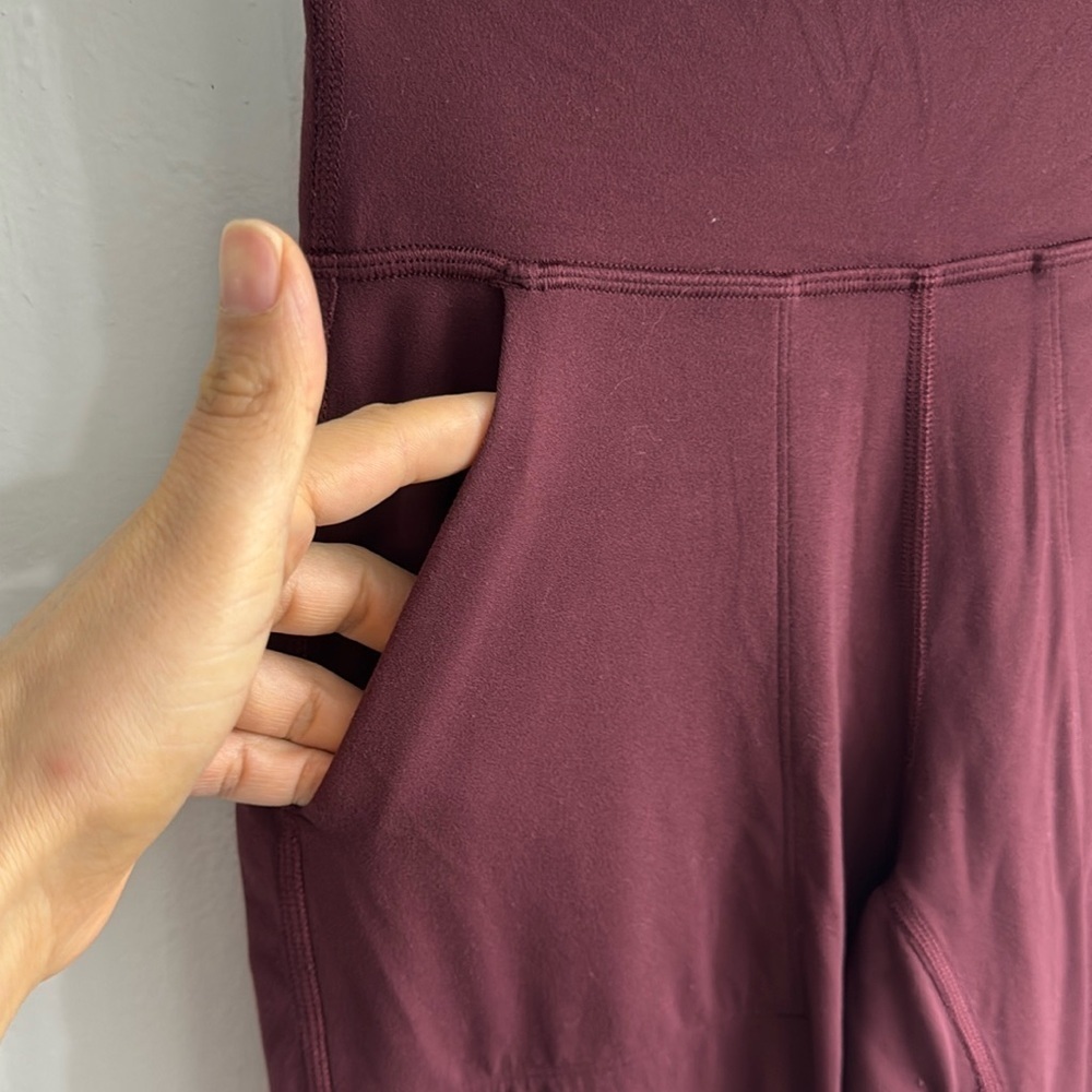 Lululemon Align High-Rise Cropped Jogger size 2
Mulled Wine - Picture 8 of 13